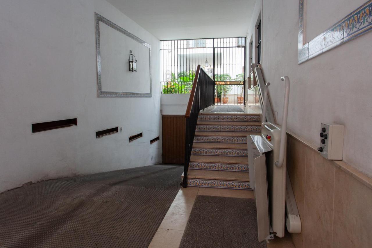 Pikis Apartment Center 1 Seville Ngoại thất bức ảnh