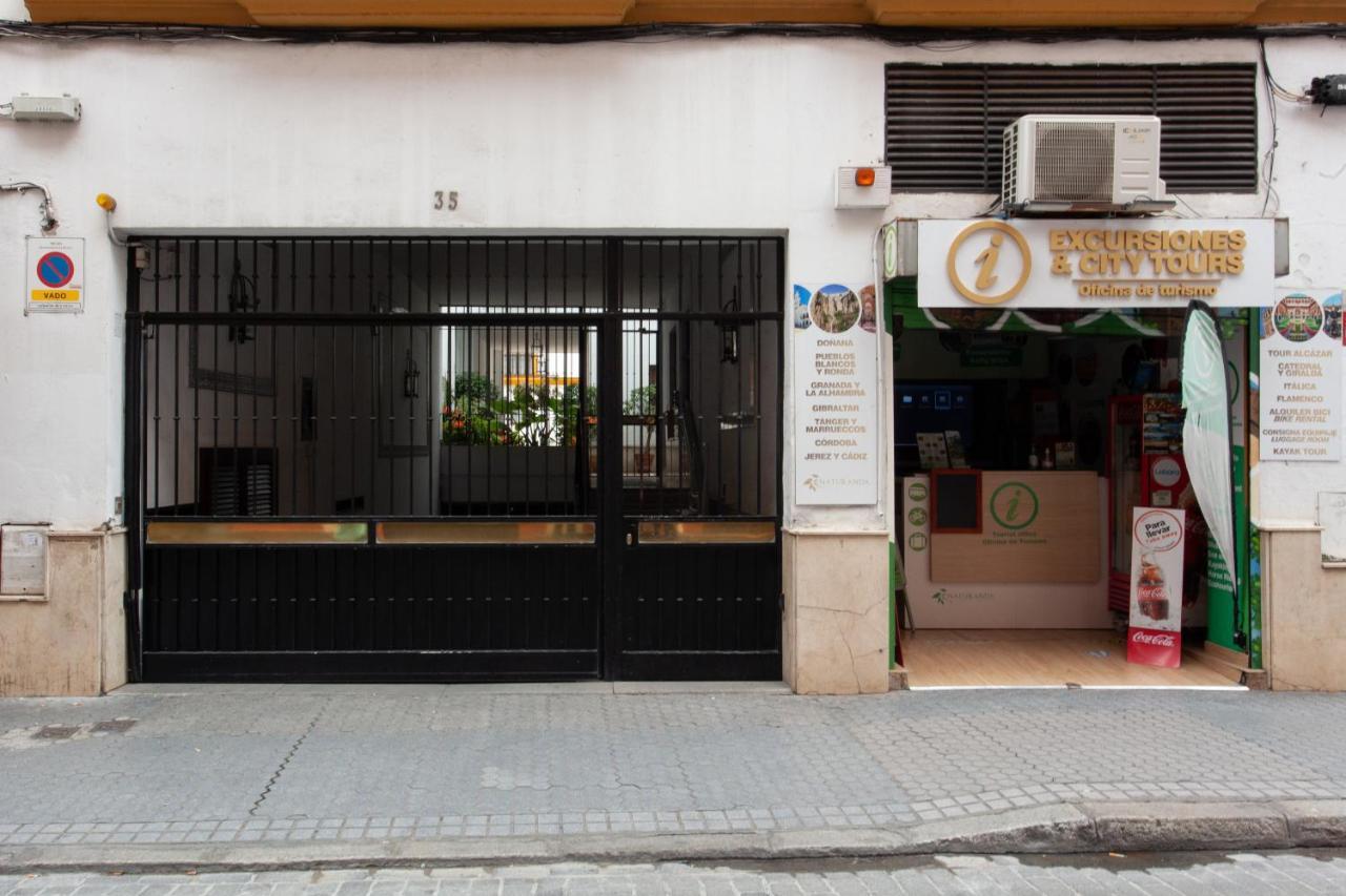 Pikis Apartment Center 1 Seville Ngoại thất bức ảnh