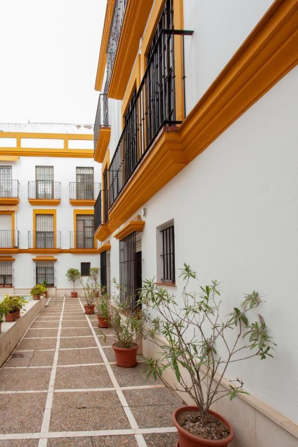 Pikis Apartment Center 1 Seville Ngoại thất bức ảnh
